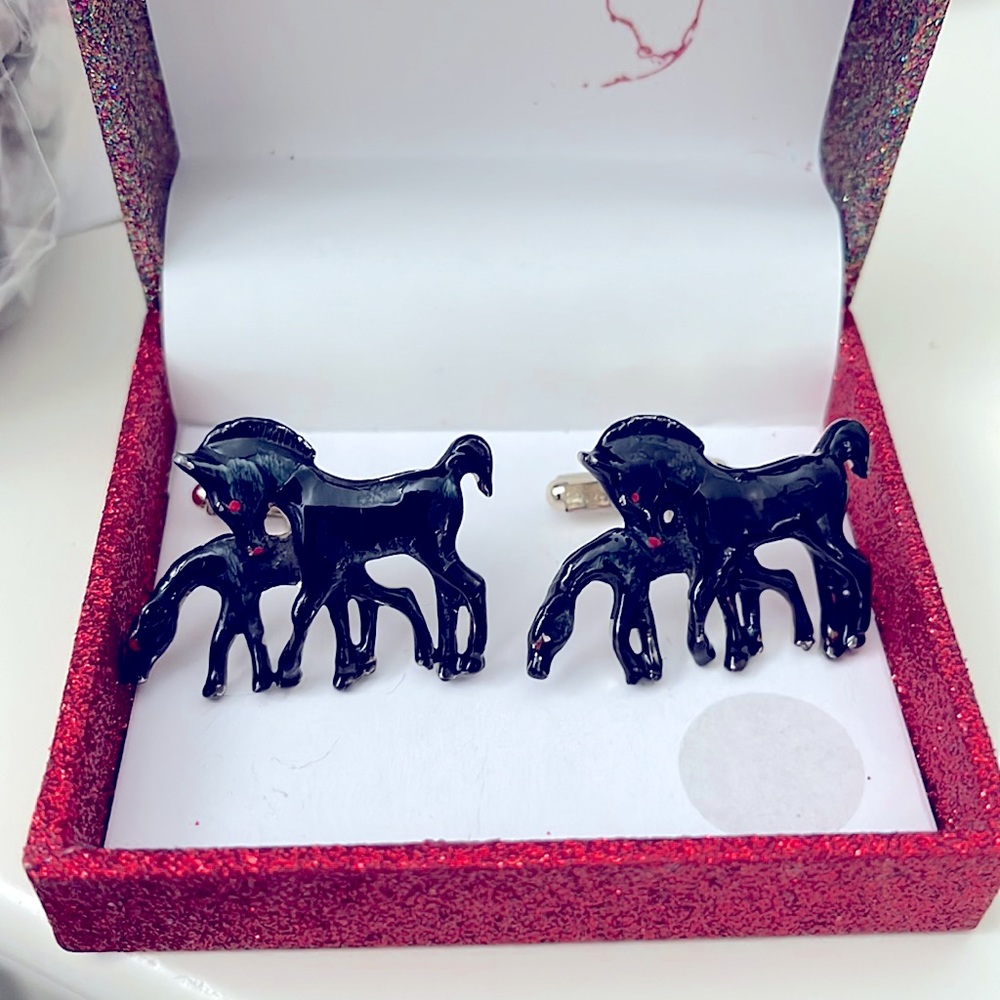 Elegant Black Horse Earrings